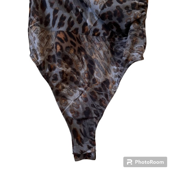 Cheetah print thong bodysuit - Picture 5 of 7